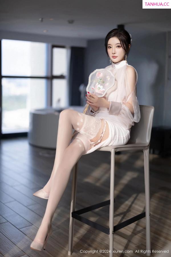 杨晨晨 sugar小甜心CC [XiuRen]高清写真图 2024.03.26 No.8294 杨晨晨Yome 丝袜美腿第24张图片